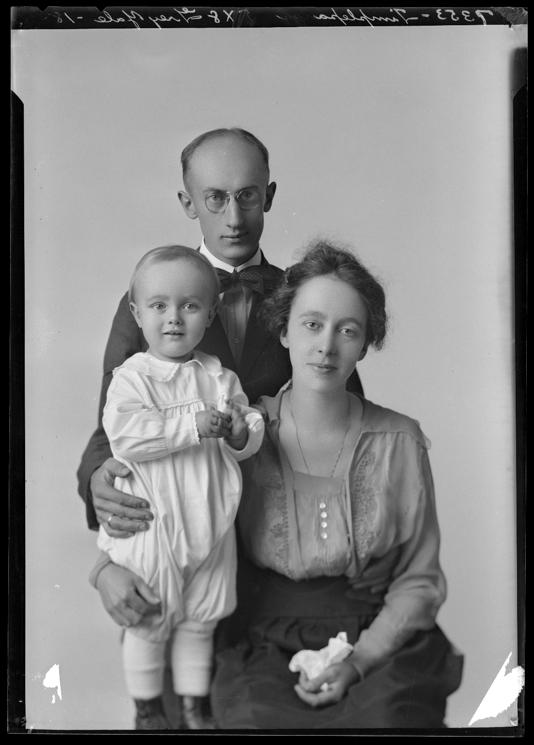 Portrait of B. W. Timplepaugh and family